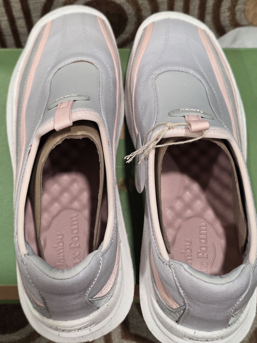 Jambu Hope Plant Based Slip On Sneakers Womens Size 9.5M Grey Pink New - Picture 4 of 7